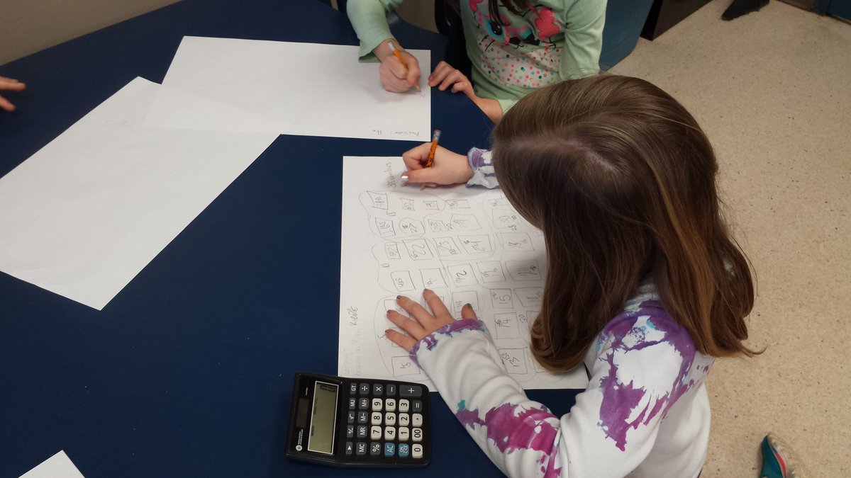 mrs_daley4's tweet photo. Exporting fish down the St.Lawrence. How many boxes? #studentgeneratedalgorithms @RiverHeights_ES #mathheroes https://t.co/fjl3delmjm