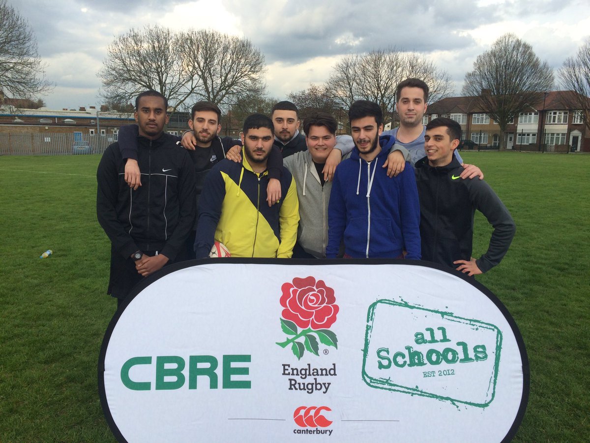 tomredfernCRC's tweet photo. 8 new volunteers thanks to the #allschools @HRFCYouth can we get them involved with coaching next year @MiddlesexRFU https://t.co/B7zs8noPRF
