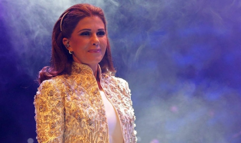 RotanaMedia's tweet photo. 300 ألف دولار حفلتين للرومي في #الجزائر
https://t.co/UWqqR6ddI7
#ماجدة_الرومي #روتانا @majidaelroumi https://t.co/uO7nxks4kK