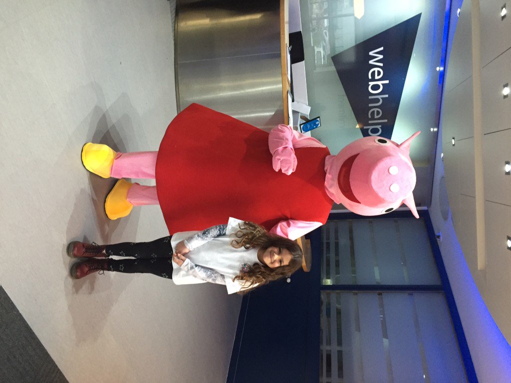 BizzyAgency's tweet photo. Abby #shoot #tvprovider #excited #liveevent #bizzykidzagency #tinytotstalent https://t.co/eRLH1KkSKn