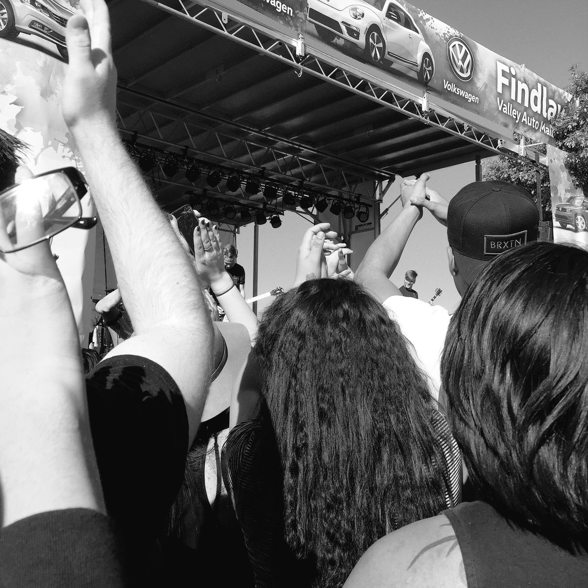 AdamAnesthetic's tweet photo. take me back to this day π€π» #extremething2016 https://t.co/SYzVz7FzZO