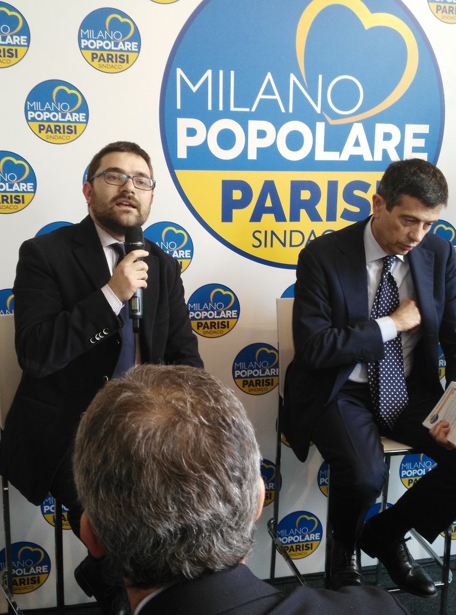 Milano_Popolare's tweet photo. #MatteoForte parla di gestione del comune #MilanoPopolare https://t.co/7tTxzlWkBm