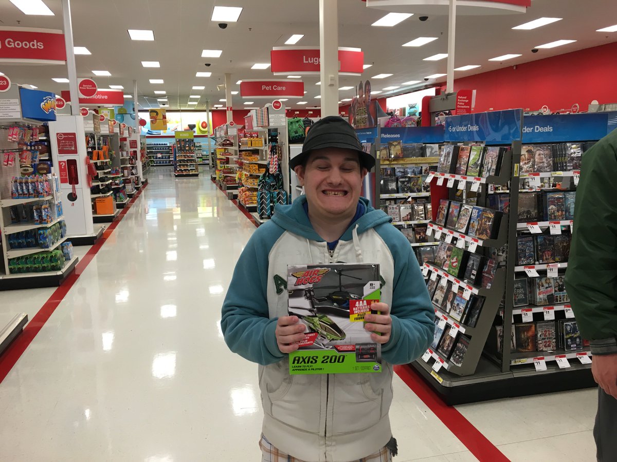 Mason_CCMiner's tweet photo. Here are some of the other students from the trip to @Target https://t.co/04MMPfi5Hf