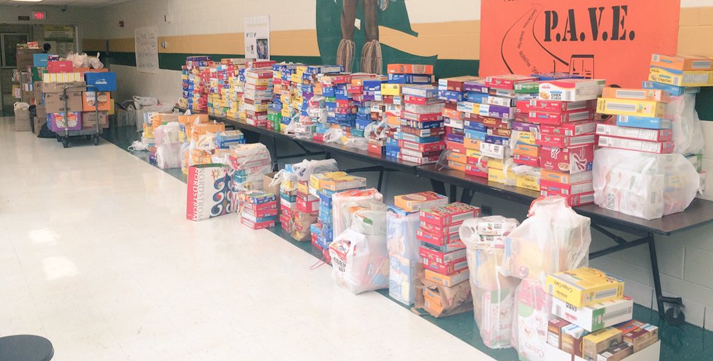 BillittierCW's tweet photo. Final count for @FremdVikings #VSW16 cereal drive.... 2129!! Well done comes! https://t.co/6aIePuvb3F