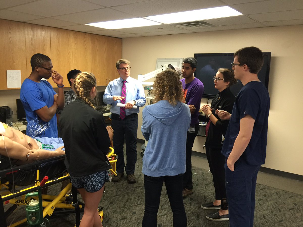 MatthewKosemund's tweet image. Dr Green the teaching machine! #MS1SIM #utswsim