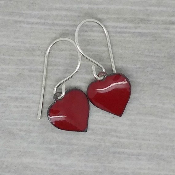 Red Enamel Heart Earrings Red Heart Enamel Earrings Copper Ena… tuppu.net/a1221463 #eshopsUK #LoveHeartEarrings