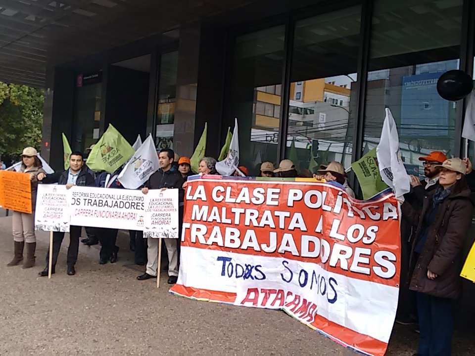 anefaraucania's tweet photo. Paro Indefinido, sin turno ético, y todos en la calle
Puro Newen 
@asumenacional @anefchile @smarinch @camartinezj https://t.co/jZ8eiECQKT