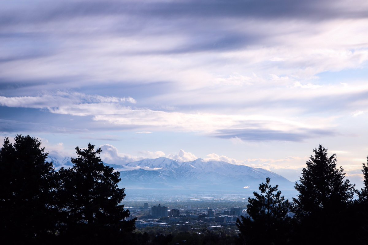3footedcat's tweet photo. "Views of SLC" 4.14.16 from @SaltLakeJCC #3footedcat #saltlife #saltlakecity #utah #utahisrad #beUTAHful #canon https://t.co/2iHunK2QNY