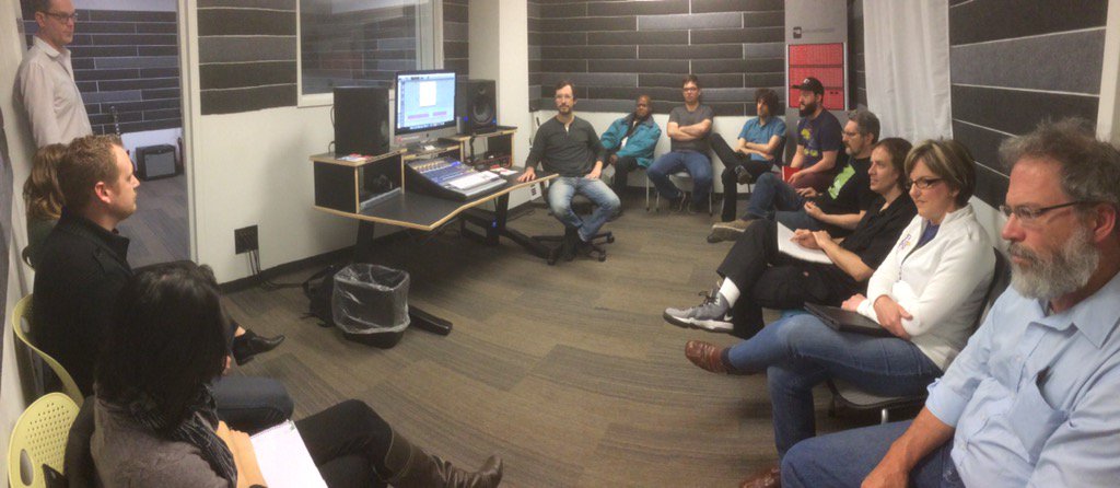 sillygooserecs's tweet photo. #MXM2016 production workshops kicked off with a packed room for @hembreemusic's Jim Barnes https://t.co/GjPwTDc7Jc