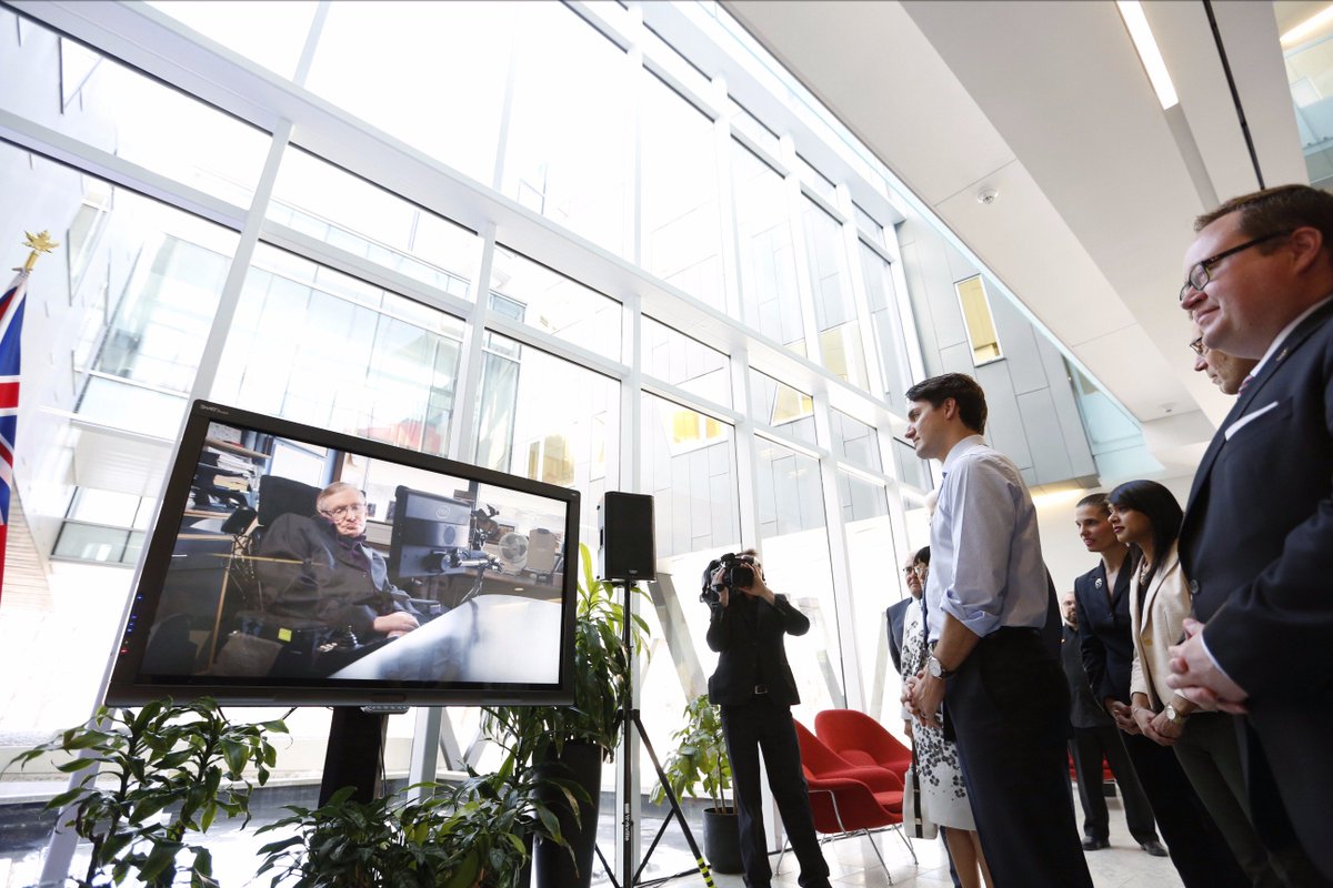 Justin Trudeau tweet media