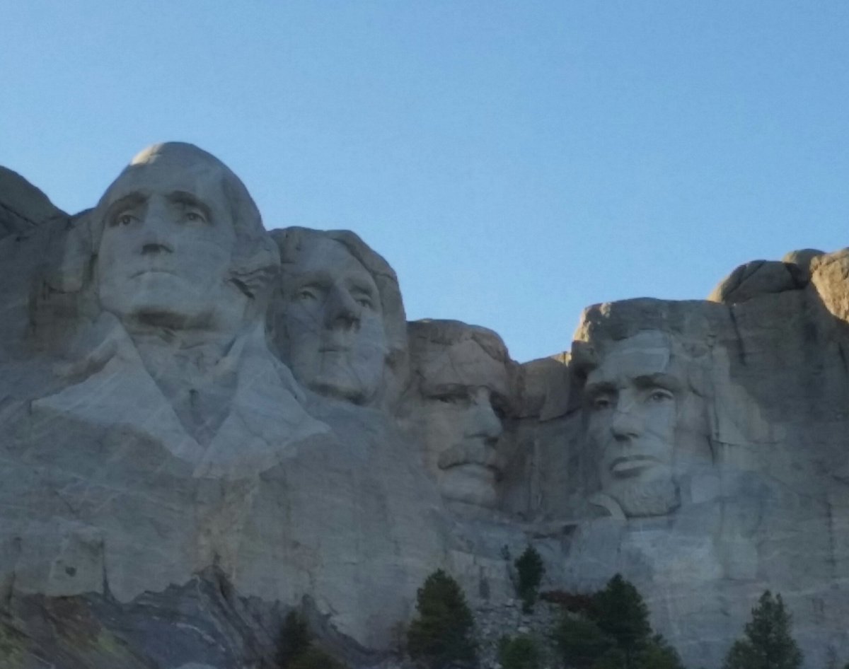 supergcon's tweet image. Mount Rushmore. S Dakota