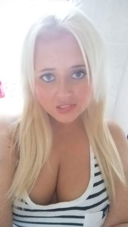 sarahsavoo's tweet photo. Afternoon all ❤😘 xx https://t.co/FHLRPhzIPH
