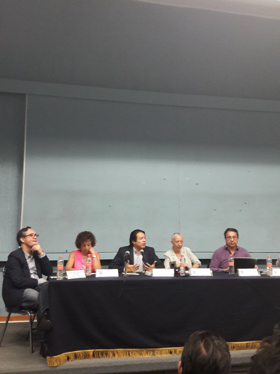 BordePolitico's tweet photo. La #ReformaPoliticaDF es la ultima reforma del Pacto por México: @mario_delgado1 https://t.co/0HMnYItQj3
