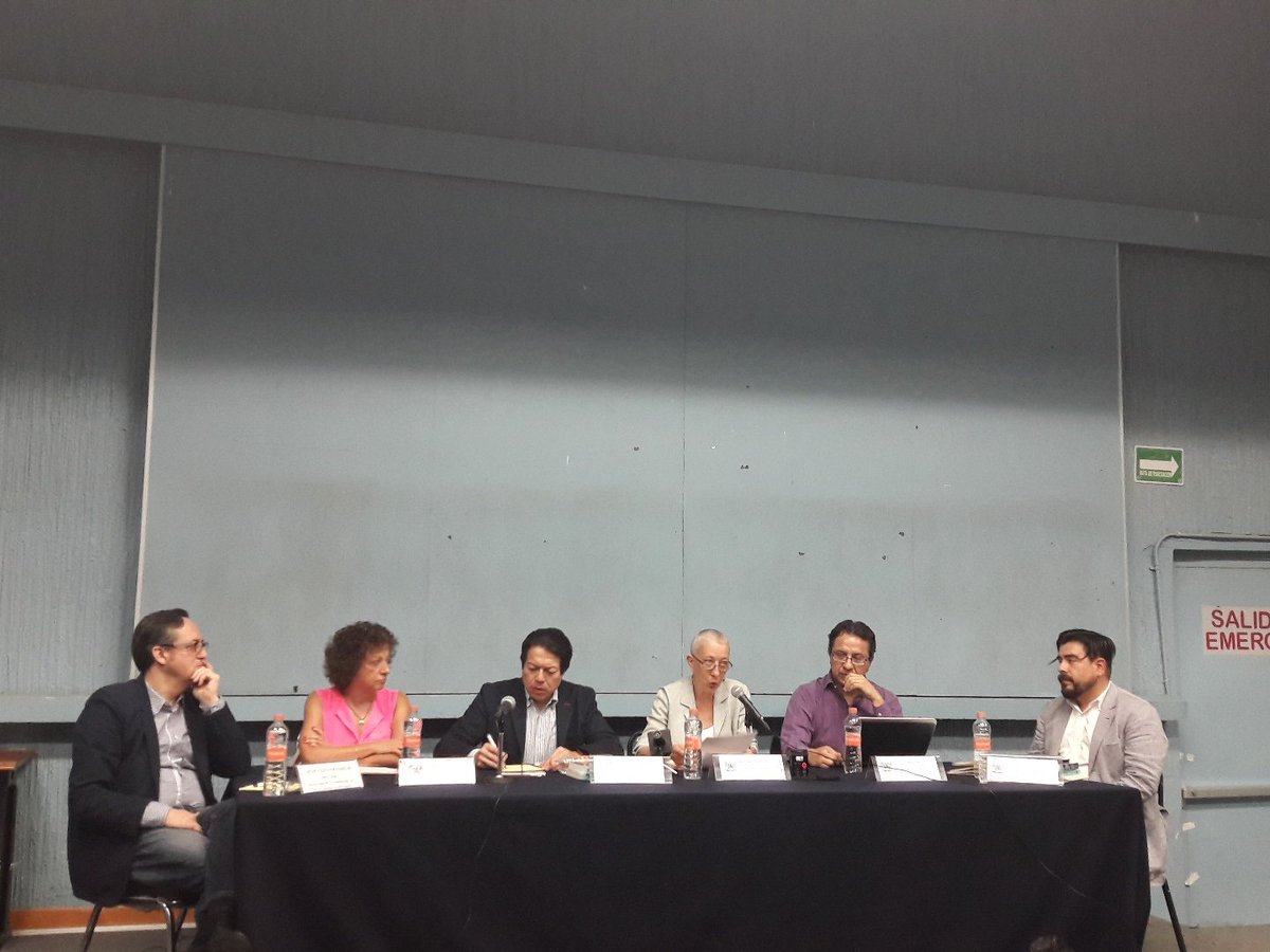 BordePolitico's tweet photo. Estamos presentes en la FCPyS en foro sobre la #ReformaPoliticaDF https://t.co/bd0M154lkX