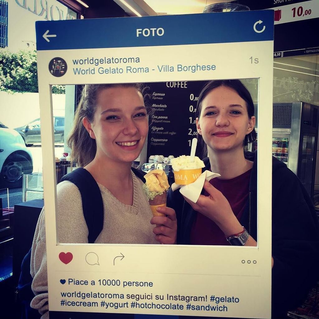 WorldGelatoRoma's tweet photo. Il #gelato in compagnia...è ancora più buono! https://t.co/VZWu0PWsYd