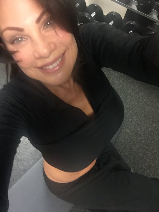 Working out https://t.co/VWPOLg3BwI