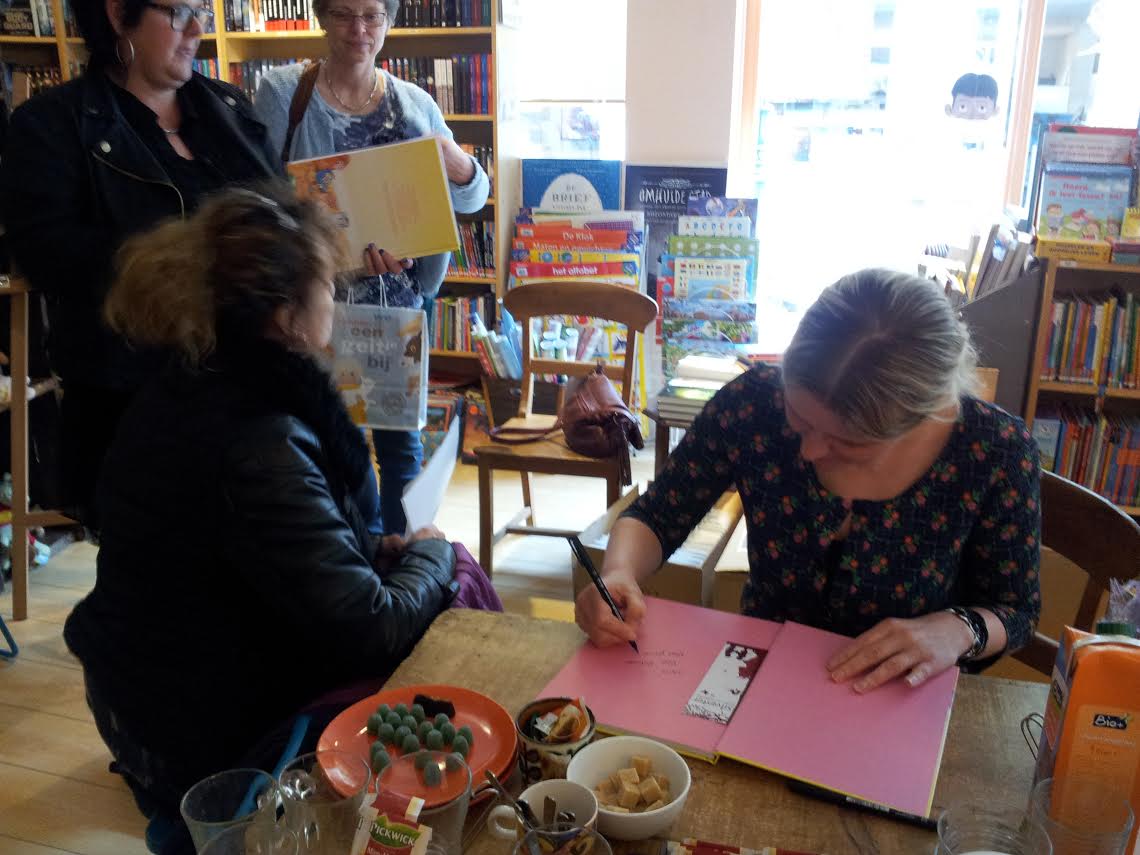 Boekpresentatie van Pleuntje (Isabelle de Ridder) plus bijbehorende lesideeën was groot succes! Een leuke middag!