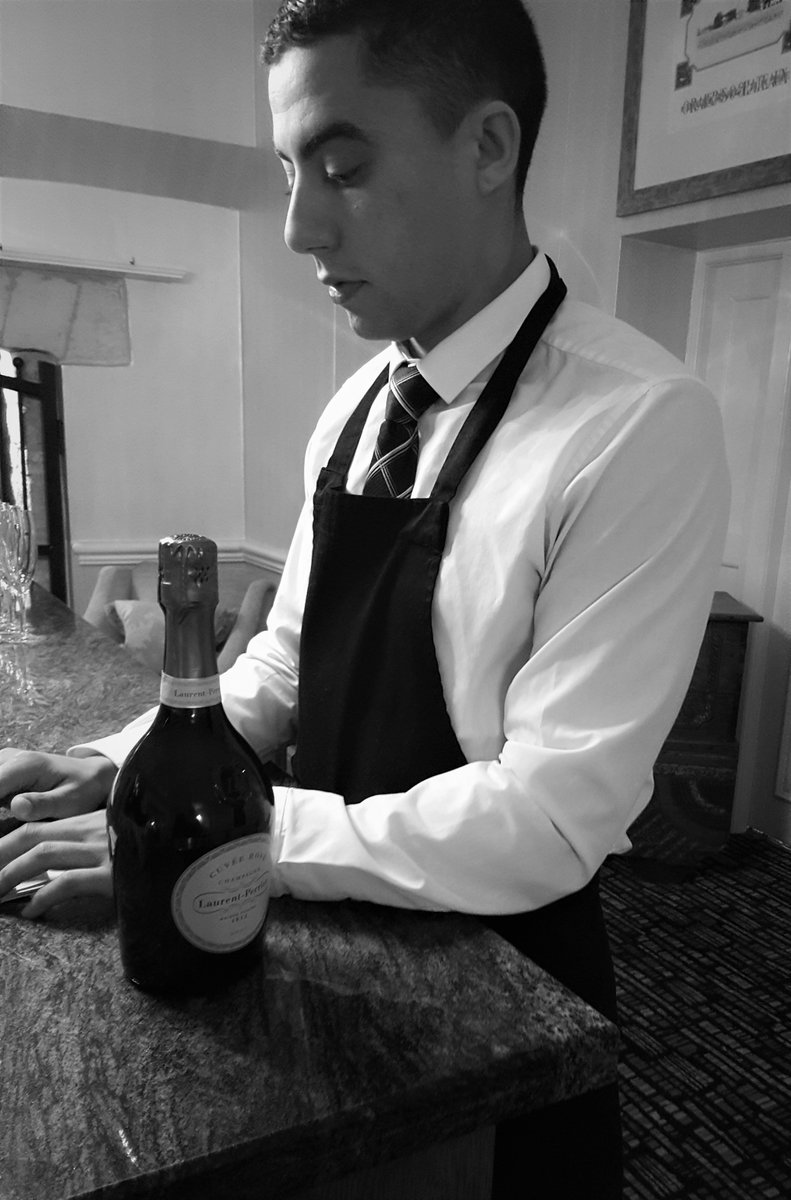 Tonight's @ChampagneLPUK dinner one to remember! 4 stunning courses by <a href="/chefrichardedwa/">RichardpicardEdwards</a> to accompany superb Champs.