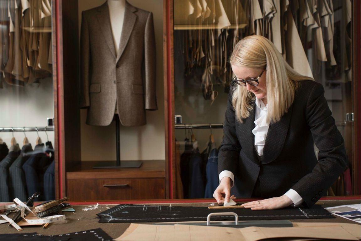 LDNfashion's tweet image. ICYMI: @ksargentbespoke - Savile Row’s first female Master Tailor buff.ly/1T3ikmJ #London #News #SavileRow