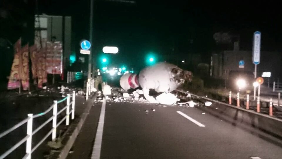 ヤダモン タワーボールわさだ店から落ちてきたボウリングのピンってこれか こえぇ T Co Dafb3oocri ヤダモン タワーボールわさだ店から落ちてきたボウリングのピンってこれか こえぇ T Co Dafb3oocri