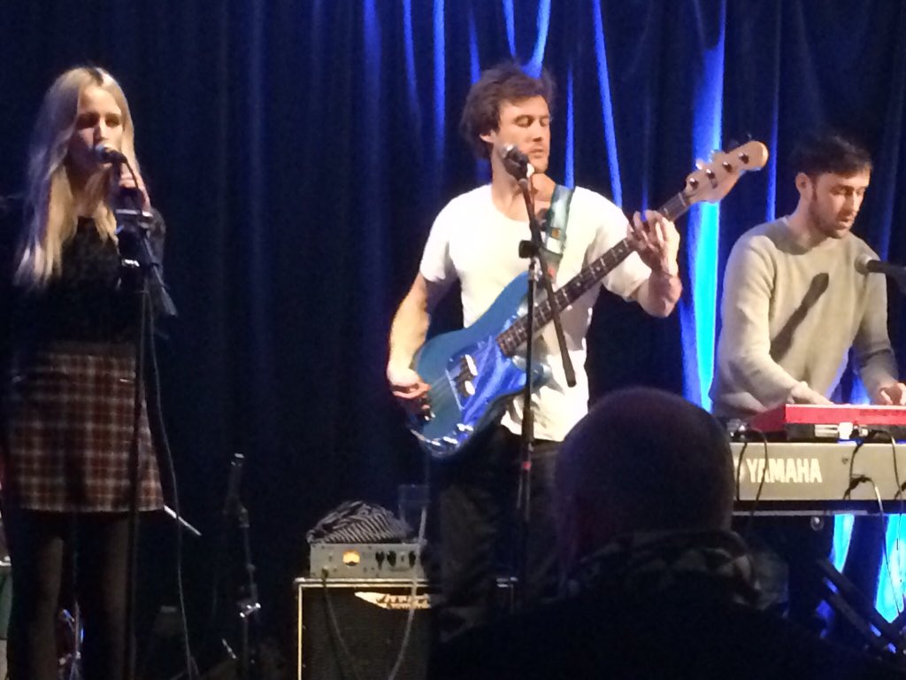 Edrych mlaen i weld <a href="/LlareggubBrass/">BAND PRES LLAREGGUB</a> <a href="/ANELOGBAND/">ANELOG</a> ac <a href="/UumarBand/">uumar</a> yn <a href="/MarketHallDre/">Market Hall</a>  #heno