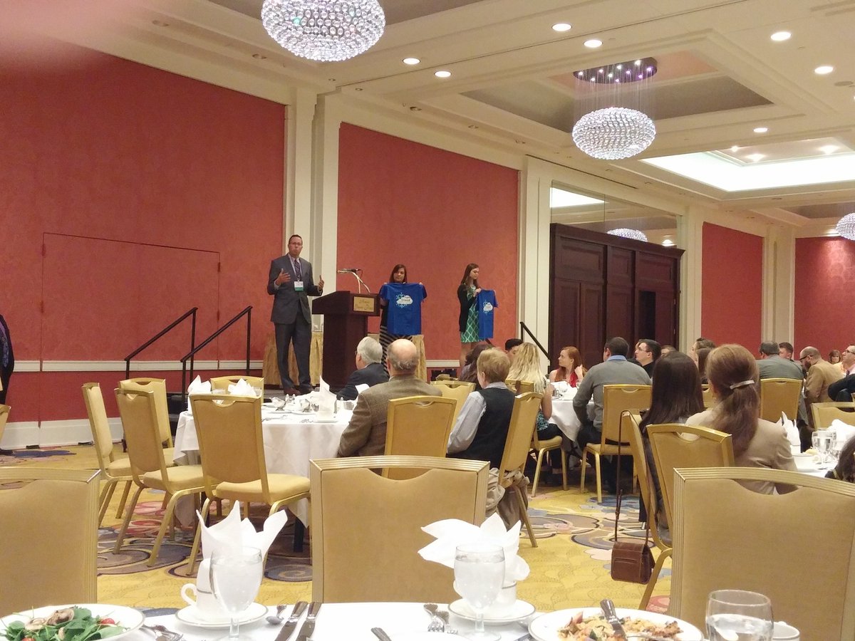 AdamWTyma's tweet image. Blair is pitching the mighty Minnesota for the the next great adventure: #csca17!