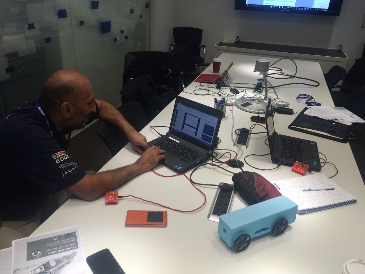 mikepford's tweet photo. @Jas_Thandi_SSC what a busy few days @BLOODHOUND_Edu @Microsoft @Kitronik @BLOODHOUND_SSC #allsorted #launchmonday https://t.co/lVk2bor2Ql