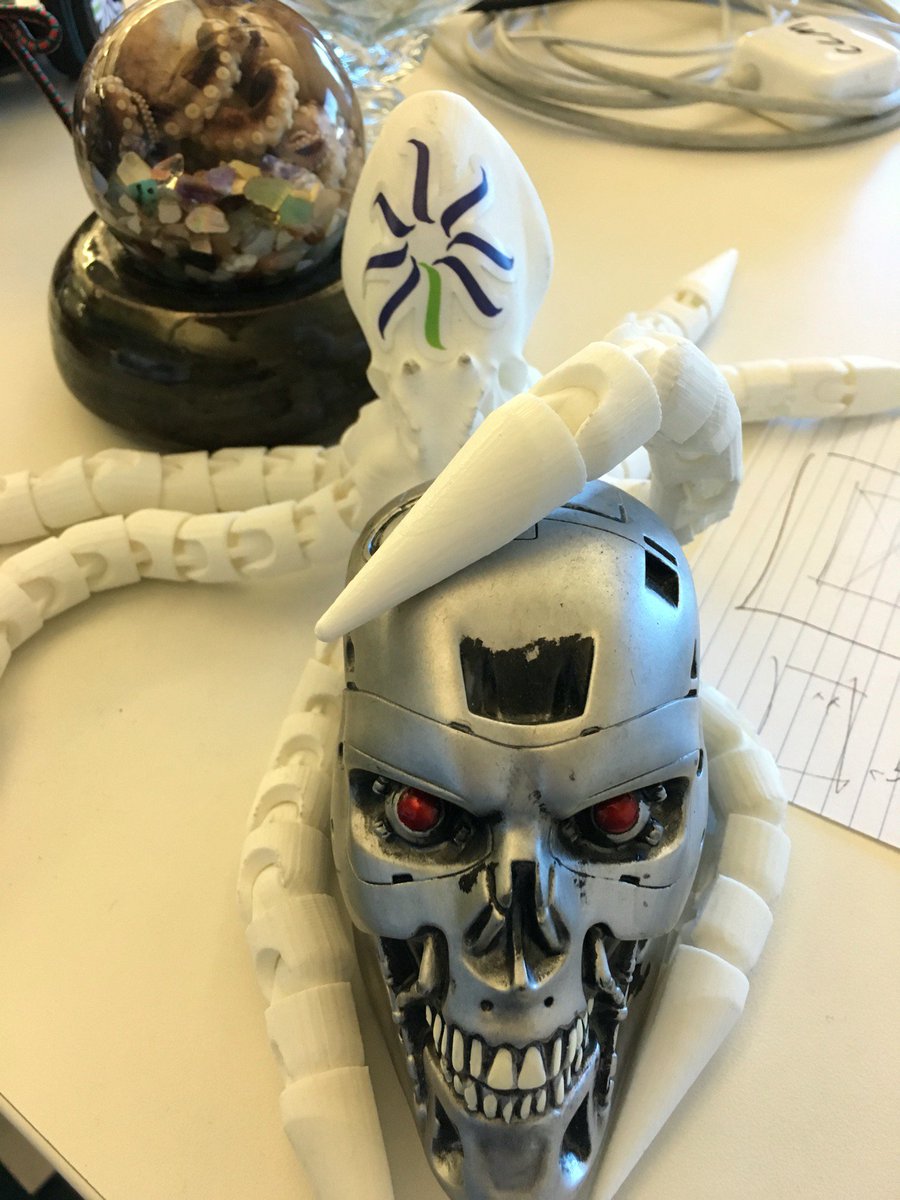chrismatthieu's tweet photo. Happy Friday! (at @Octoblu in Tempe, AZ) https://t.co/gkcHZywaK5 https://t.co/7FiBR4IhNi