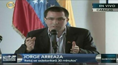 ElNacionalWeb's tweet photo. Venezuela vuelve al mismo huso horario que usaba antes de que Chávez lo modificara https://t.co/wqLNOaJCLr https://t.co/UcF1BzyUVc