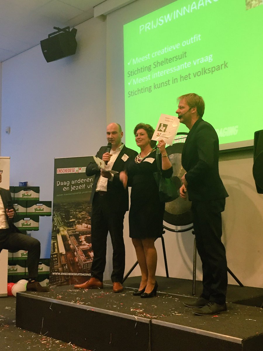 e_uitdaging's tweet image. Goede hoop voor "geen gezeik"? Ze zijn creatief! Help je kunst in het Volkspark ook aan een toiletwagen? #bv053