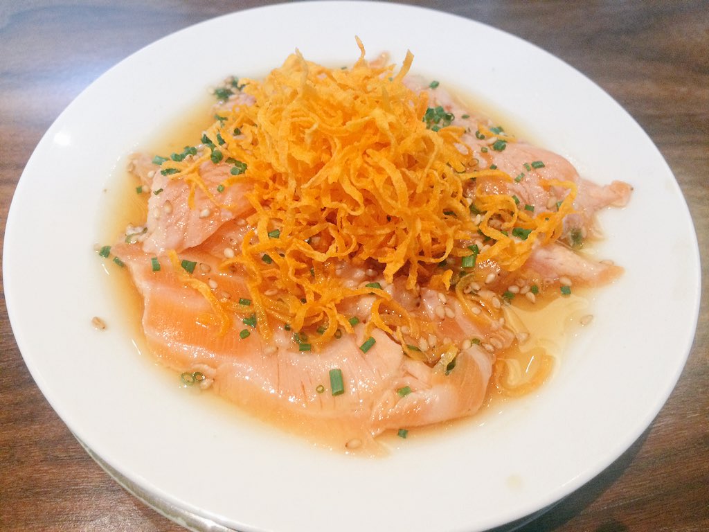 LoveFoodLondon's tweet photo. Lunchtime feasting at #K10sushi #nomnomnom 🍣💛🍣💛🍣 https://t.co/g39IpDqhR1