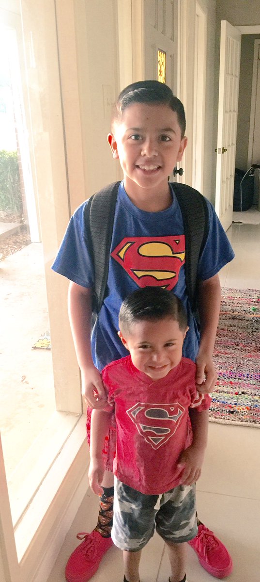 Gil_630's tweet photo. My little twins separated by 8 years lol #LilGs #LockYourDaughtersUp https://t.co/jlHlkn9V0L