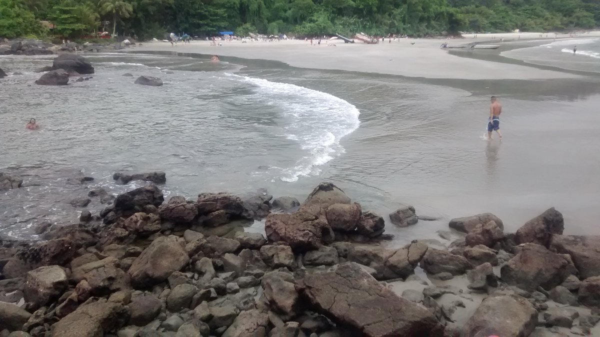 MarcoHeringer13's tweet photo. Caminhando em direção do mar.
#VibePositiva https://t.co/GpHM9P4DVY