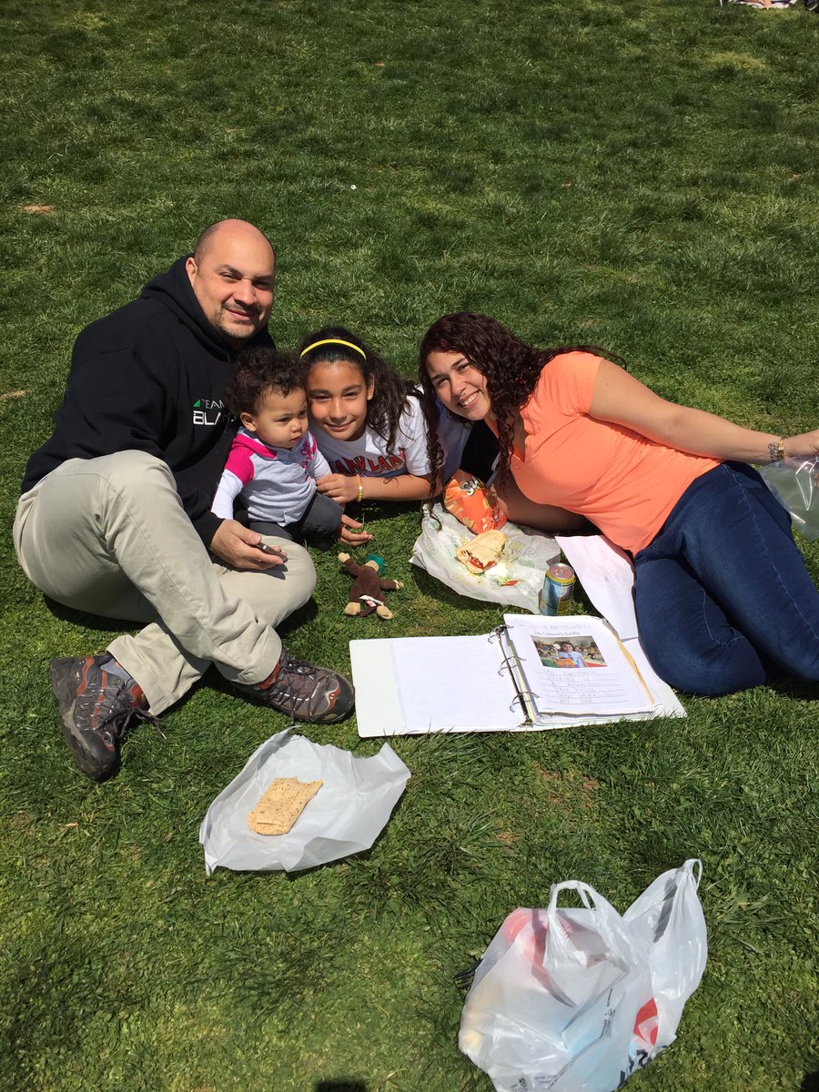IBeducatedCGES's tweet photo. It's a perfect day for the annual #CGESportfoliopicnic #ibpyp #mcps https://t.co/QYOyPBA6VF