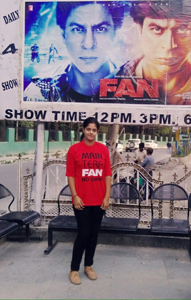 SRKCHENNAIFC's tweet photo. Our @SRKDelhiCFC team today at #FANFDFs...
@iamsrk @yrf @FanTheFilm https://t.co/dxM0KHFmMI