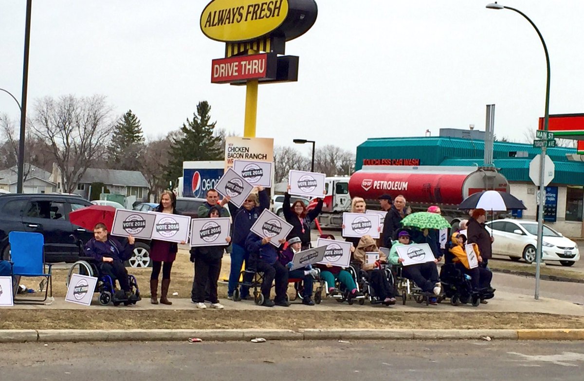 CLSelkirk's tweet photo. We're out again for another @DMV2016MB rally in front of Tim Hortons in Selkirk! Come show your support! #mbpoli https://t.co/Wt9yvggcqB