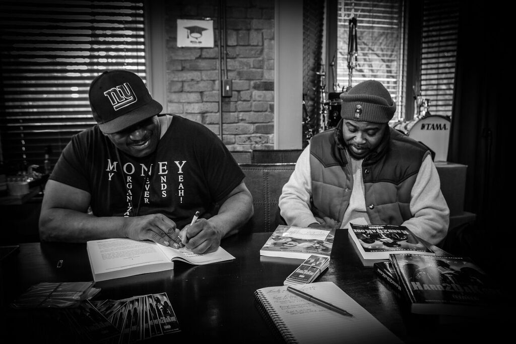 DaHard2's tweet image. Mike Middleton co author of The Introduction To Hard2DaKore signing books at their book signing on April 9th 2016