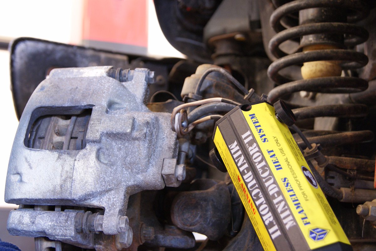 invisibleheat's tweet photo. My weekend project! #autorepair #brakejob Good thing I have a Mini-Ductor #invisibleheat https://t.co/bitPdpkIG3