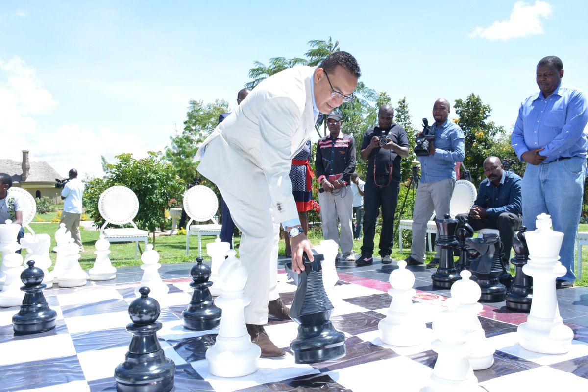 Min_TourismKE's tweet photo. CS Najib Balala wasn't shying off from a game of Chess #GiraffeArk https://t.co/y6S2Bw3s6T