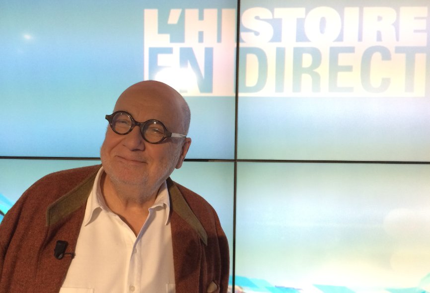 HistoireDirect's tweet image. Tout de suite @BFMTV : "Présidents face aux Français" avec #SergeMoati, il conseillait #Mitterrand @Inafr_officiel
