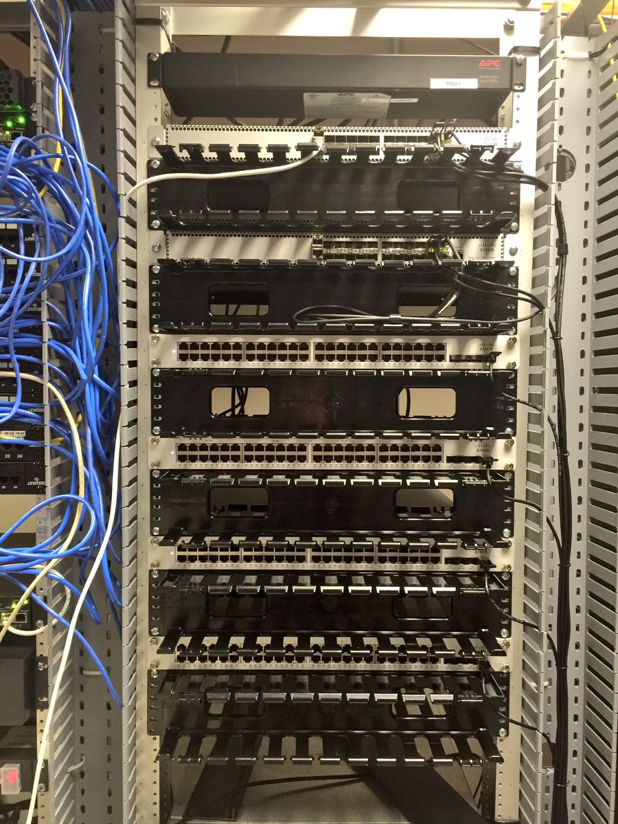 Southland_IT's tweet image. Network infrastructure upgrade in progress! Layer 3 core switches with 40Gbps connectivity to L2 distribution stack.