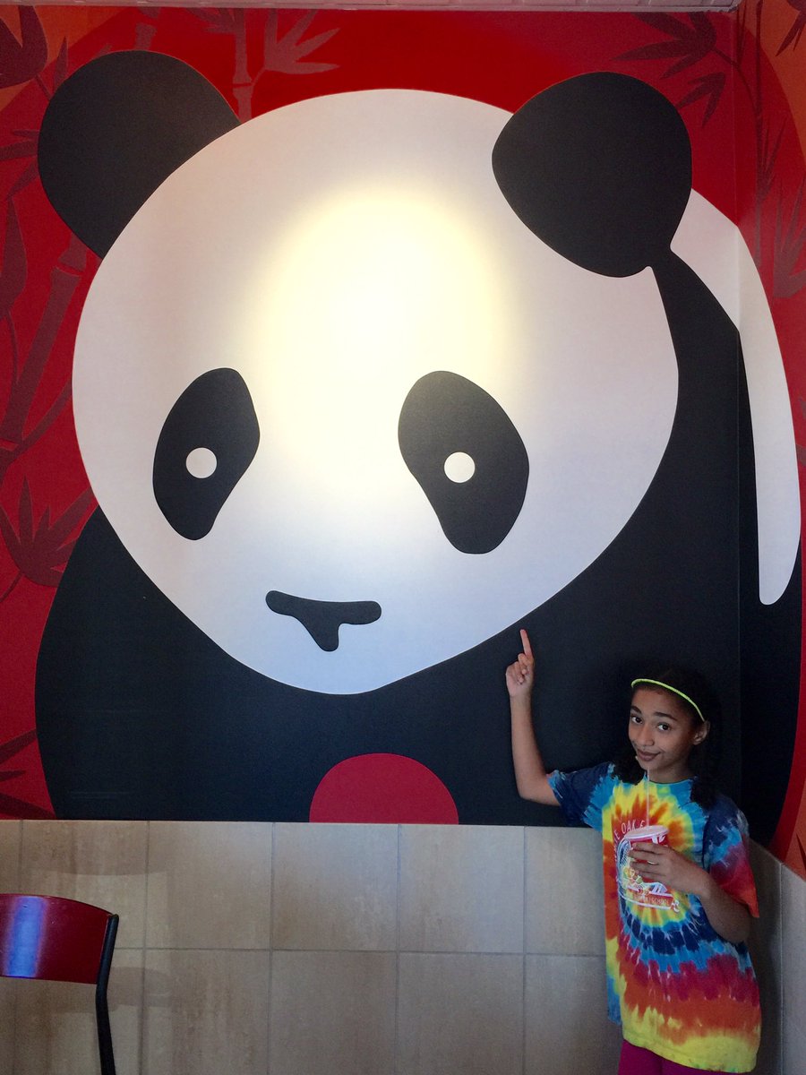 MissJanellebee's tweet photo. You know I love Pandas! Of course my favorite place to eat is Panda Express. Yum!! #pandaexpress #TGIF #yummyfood https://t.co/QQQXqyrM37