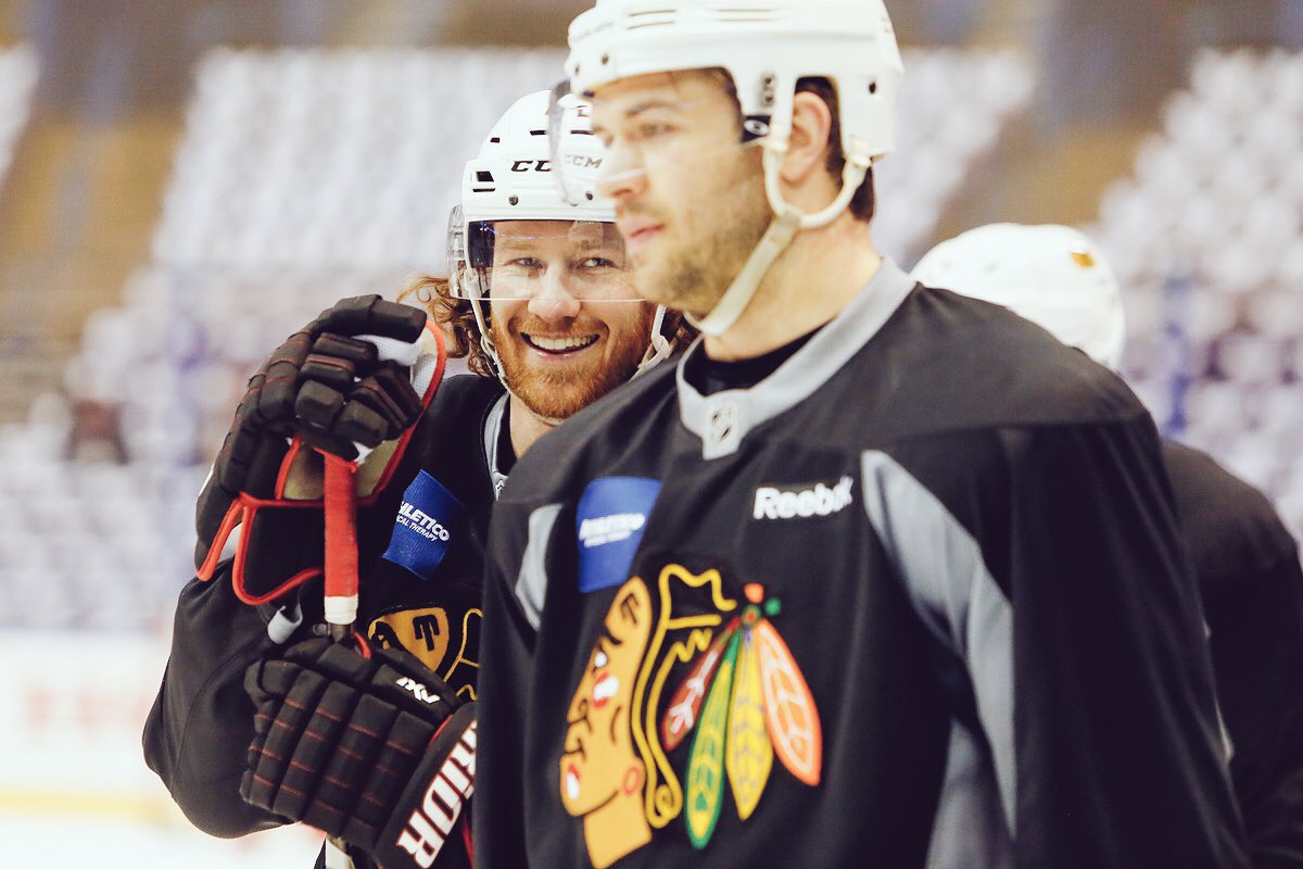NHLBlackhawks's tweet photo. We're happy you're back in the lineup tonight, too. 

#ChicagoRunsOnDuncan https://t.co/NDLA2ika46