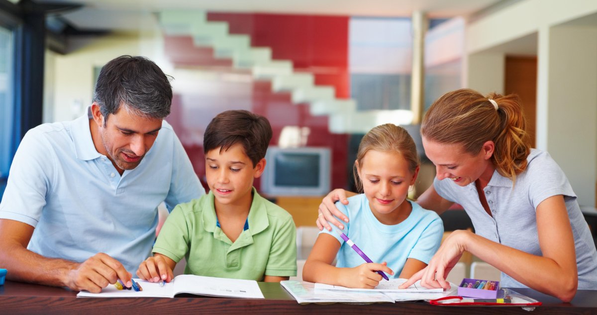 Воспитание в семье. Родители и дети. Родители и дети в школе. Первоклассник с родителями. Общение ребенка с родителями.