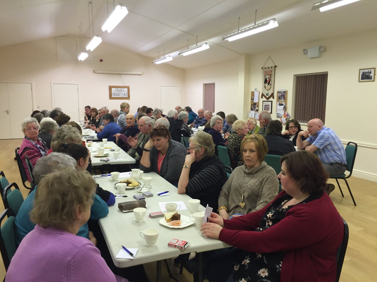 Gyrfa Chwist Y Lloffwr yn Neuadd Salem heno! #ylloffwr #digwyddiadur #chwist #trumps