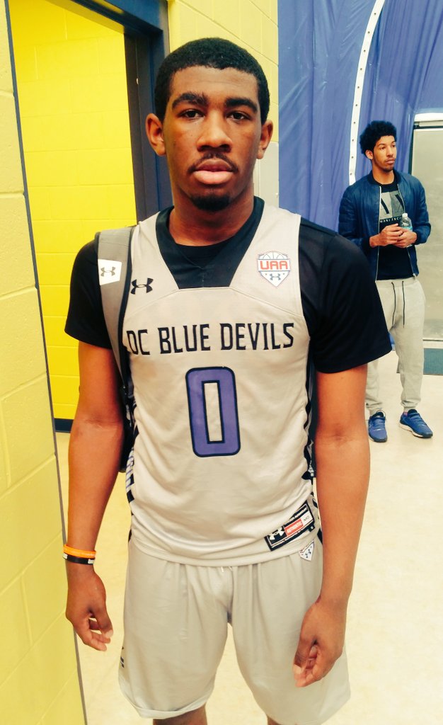 MarcusHelton's tweet photo. DMVelite 1-Day Run Notebook: https://t.co/T45gGZ1m7P #DMVhoops #OneDayRun https://t.co/nxLwqNlhq6