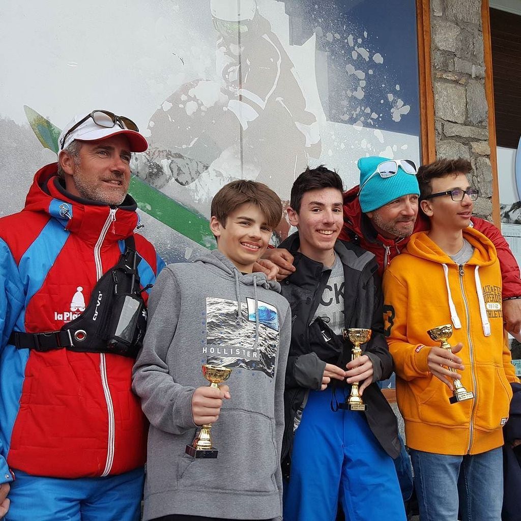 MontagneJadore's tweet photo. Plagne stages slalom mens podium
๐๐ฟ๐๐
#esflaplagne #esf #lespullsrouges #laplagne #plagne #paradiski #maplagne #lepโฆ https://t.co/p8fRfLKbtZ