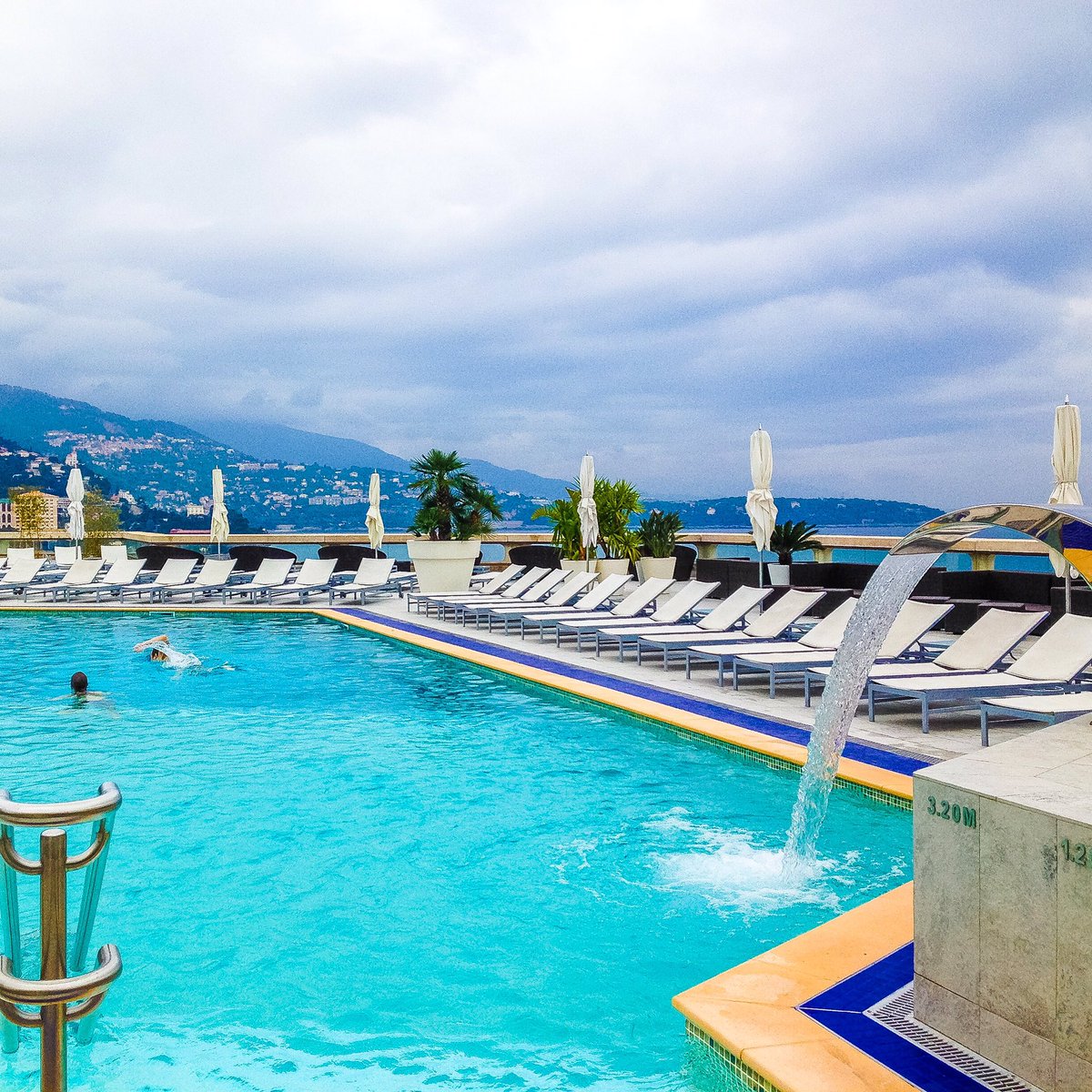 SwankyRetreats's tweet photo. Poolside at the Fairmont @FairmontMC #travel #luxury #VisitMonaco #Monaco360 #feelmonaco https://t.co/xDqYvs0cEA https://t.co/VU1uo2Xwkk