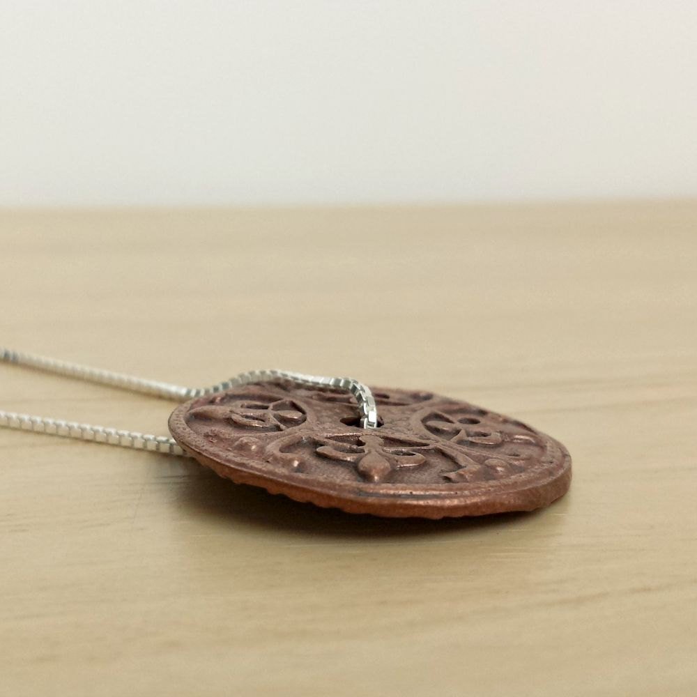 roseanddella's tweet photo. Fleur De Lis Copper Rustic Reversible Charm Necklace Jewelry https://t.co/a3WMyqWS2e #map #CopperCharm https://t.co/mzVb2sdA87