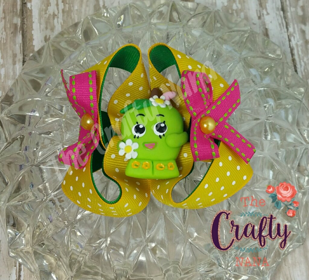 #shopkins #appleblossom #handmadeclay #haircandy #giftsforgirls #cutehairbows #schoolhair #trending  #thecraftynana